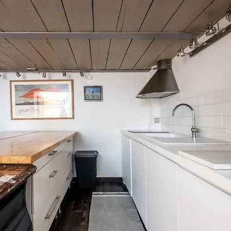 Апартаменты Veeve - Heart Of Saint Germain Париж