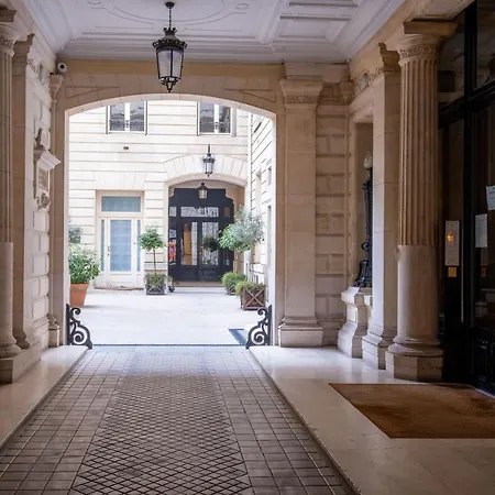 Veeve - Heart Of Saint Germain Париж